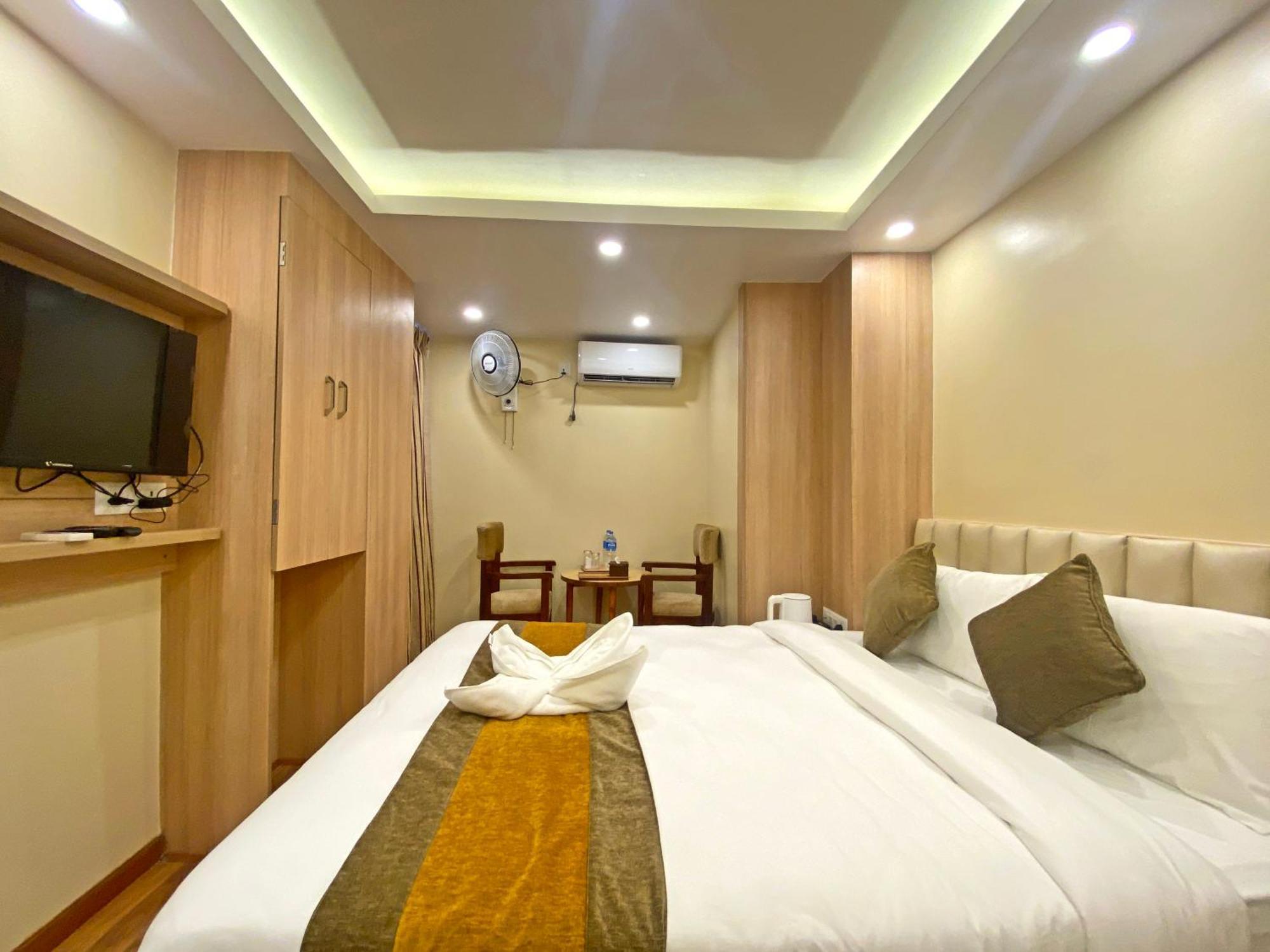 Hotel Airport Gurkha Kathmandu Exterior photo